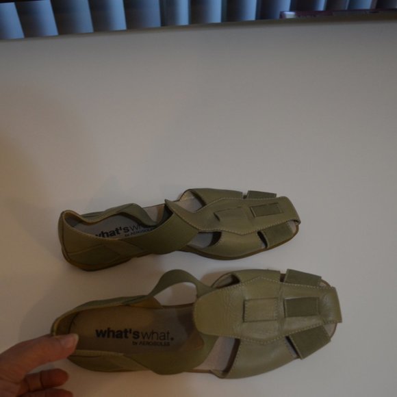 WHAT'S WHAT (R) byAerosoles Green Flat Leather Upper Balance Man Made 6 1/2 - Picture 3 of 6